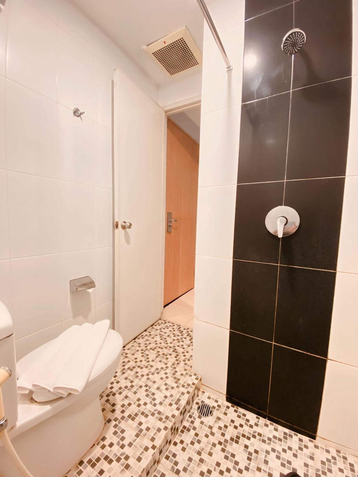 Studio One Thamrin Hotel Jakarta Kültér fotó