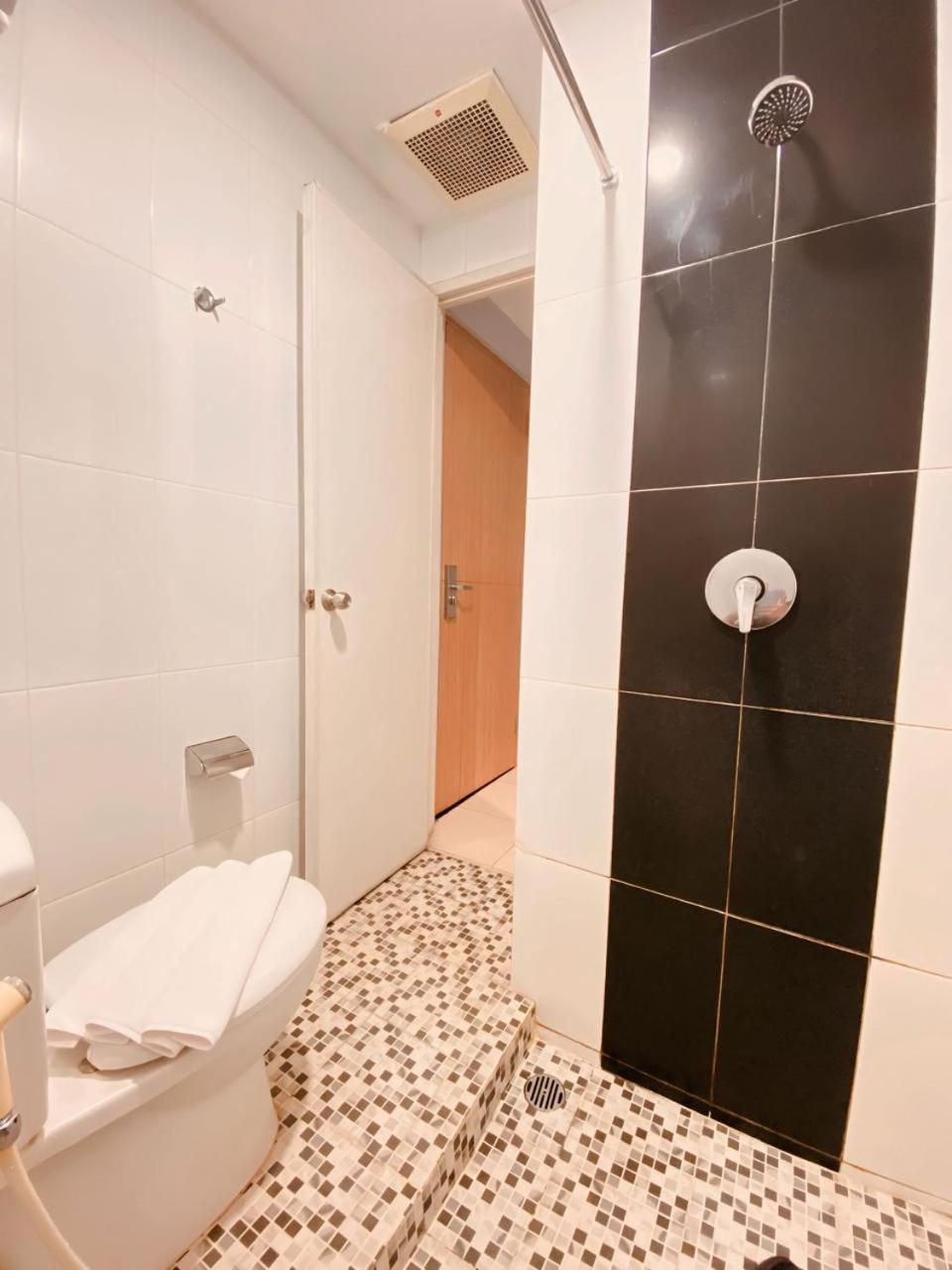 Studio One Thamrin Hotel Jakarta Kültér fotó